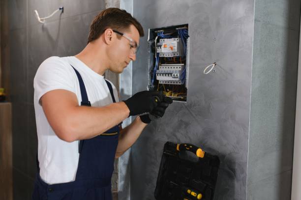 Best Licensed Electrician  in El Campo, TX